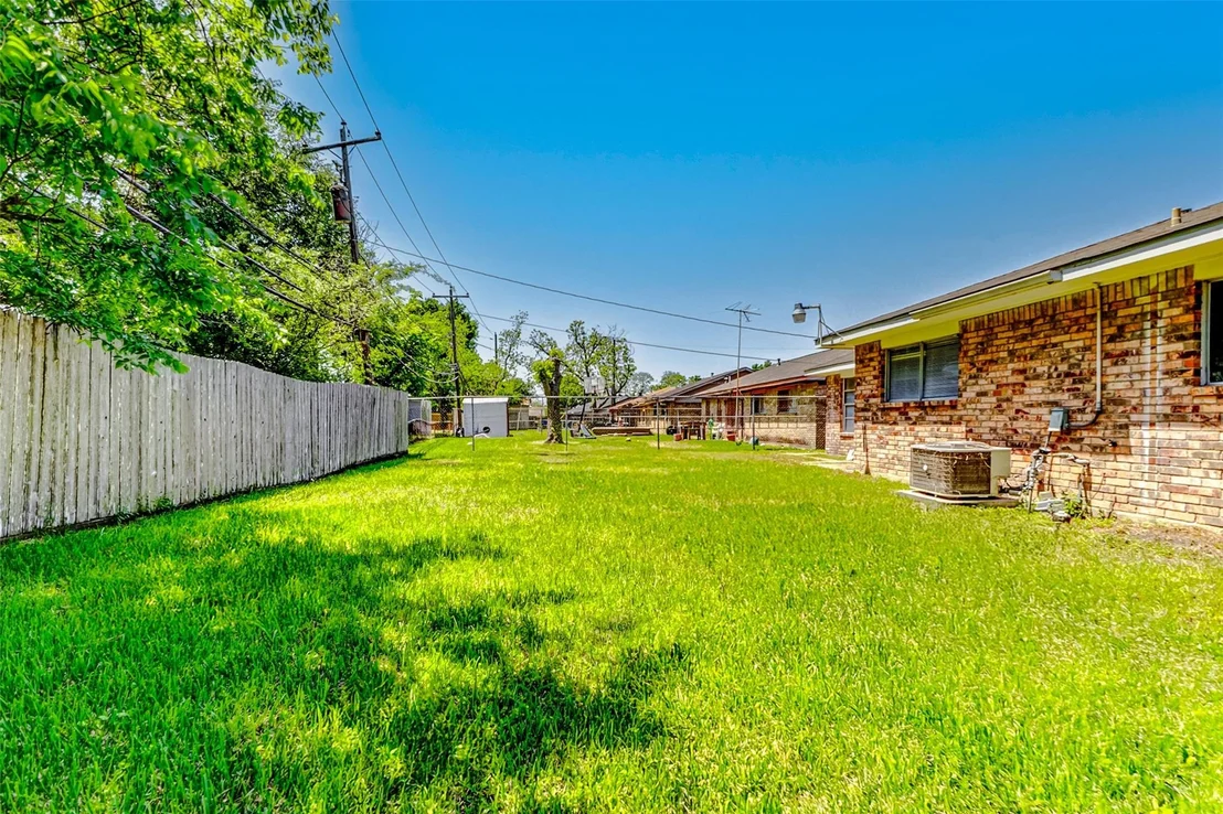 Photo of 5318 Botany Lane