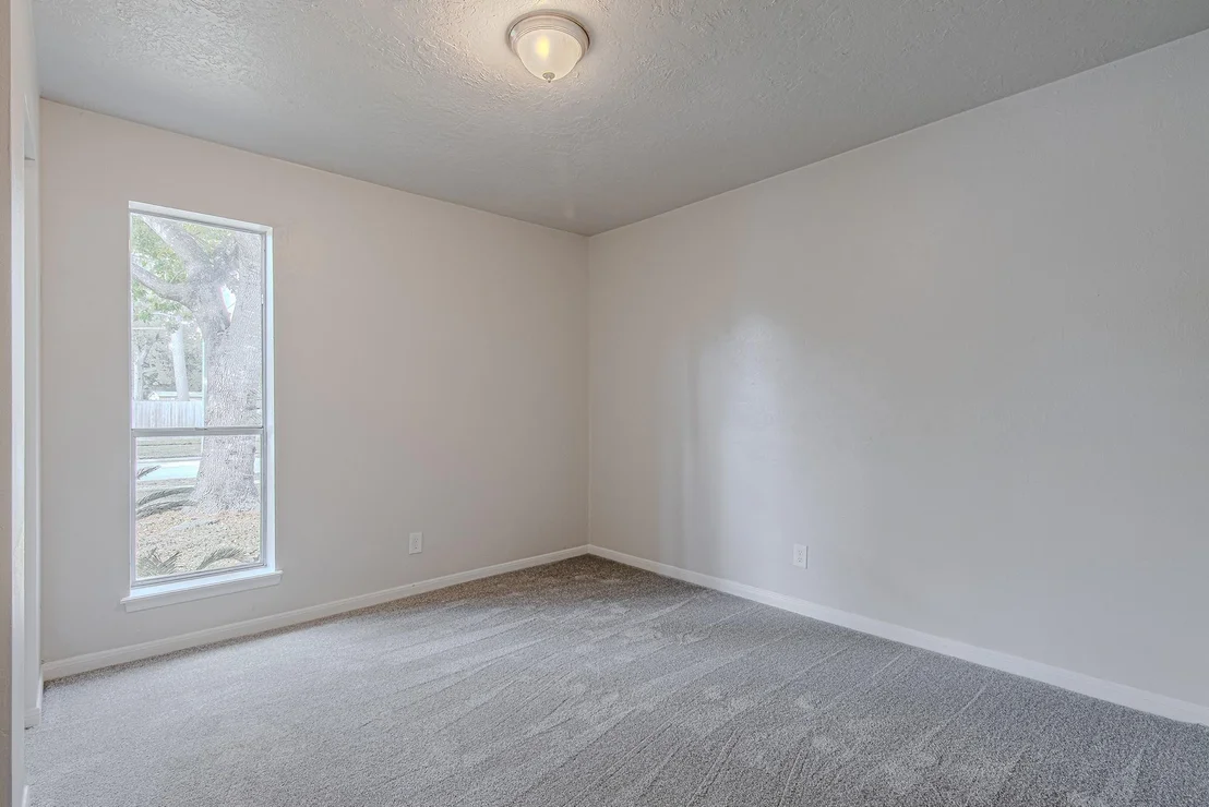 Photo of 24306 Spring Mill Lane
