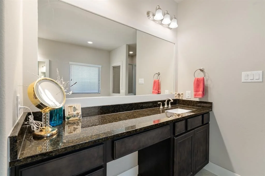 Photo of 320 Black Walnut Court