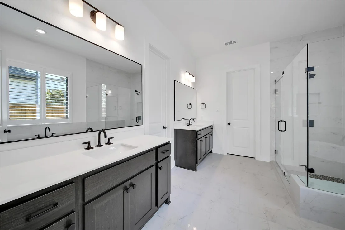 Photo of 4691 Bridgewood Drive