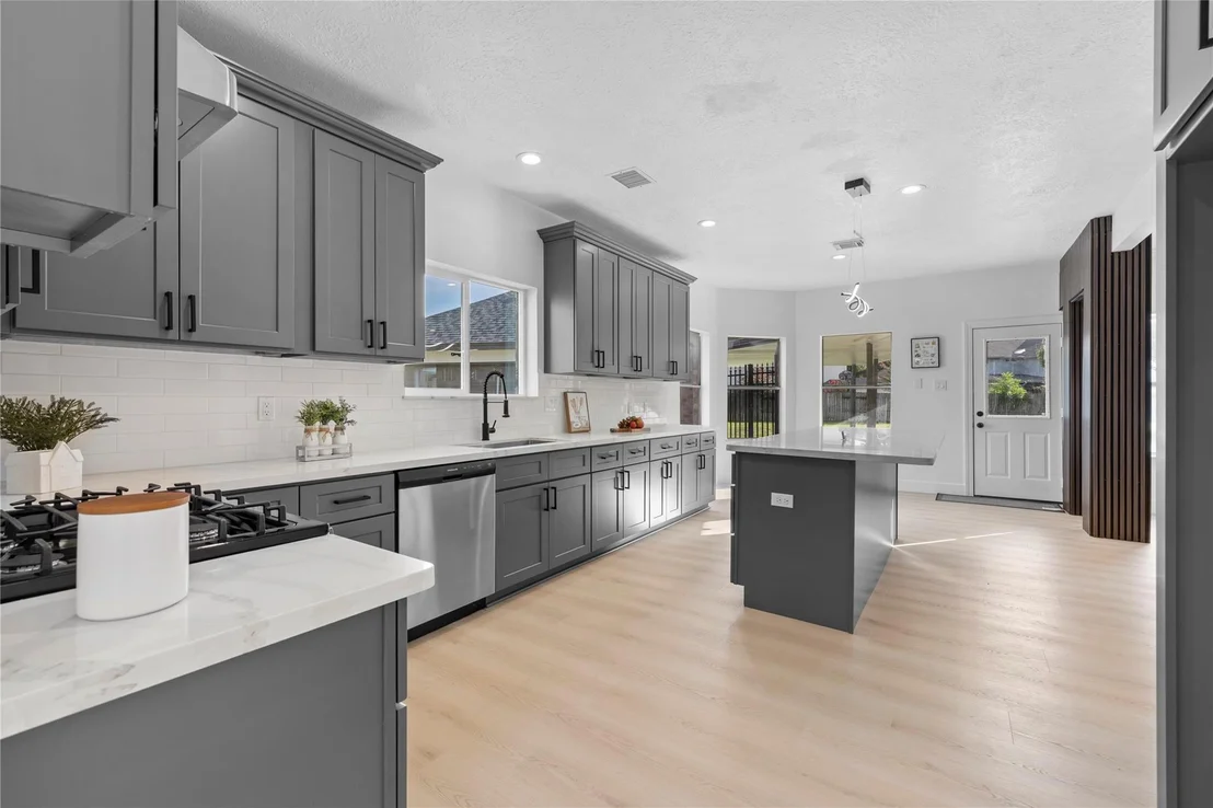 Photo of 9714 Broadley Drive