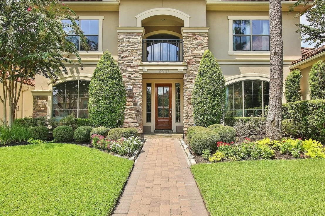 Photo of 15711 Lake Iris Drive