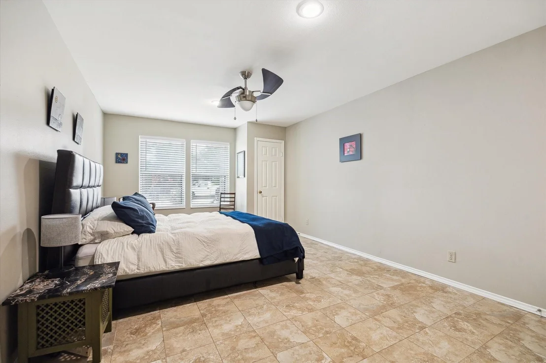 Photo of 1112 Jackson Boulevard