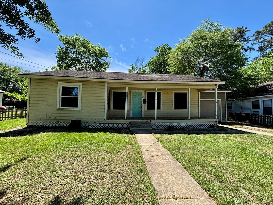 Photo of 1017 W Austin Street