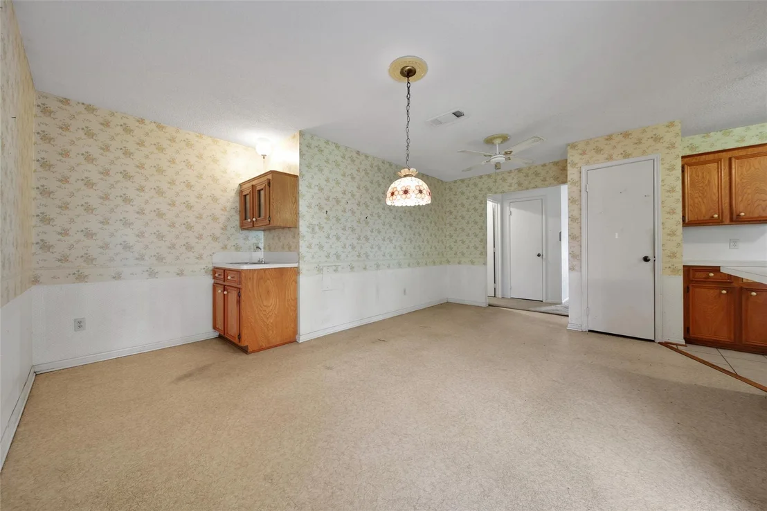 Photo of 16107 Escher Road