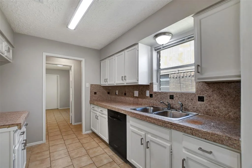 Photo of 6902 Desert Rose Lane
