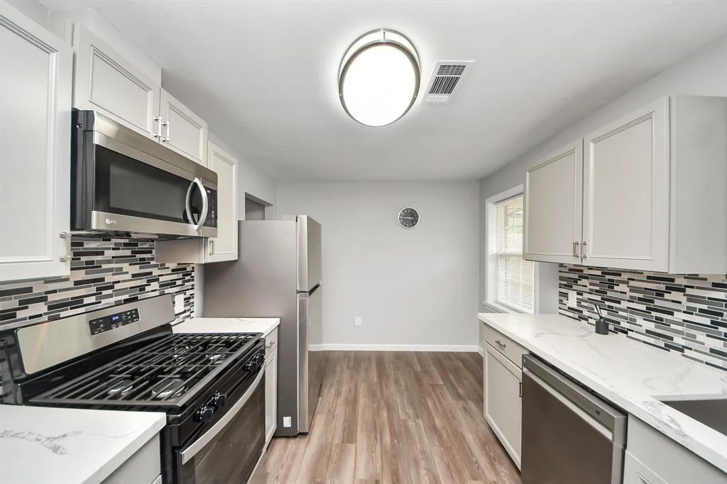 Photo of 3111 Tanglebriar Drive