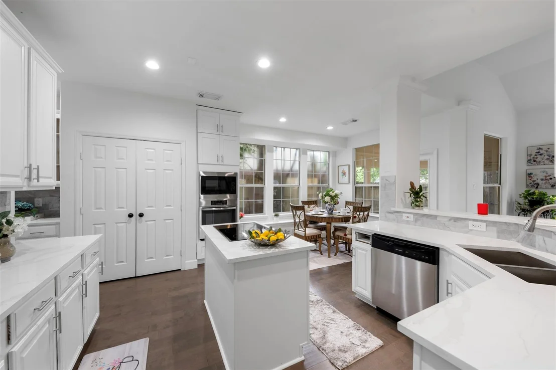 Photo of 55 Terraglen Dr