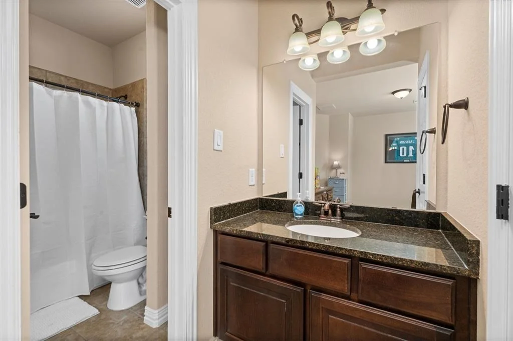 Photo of 7626 Langley Road