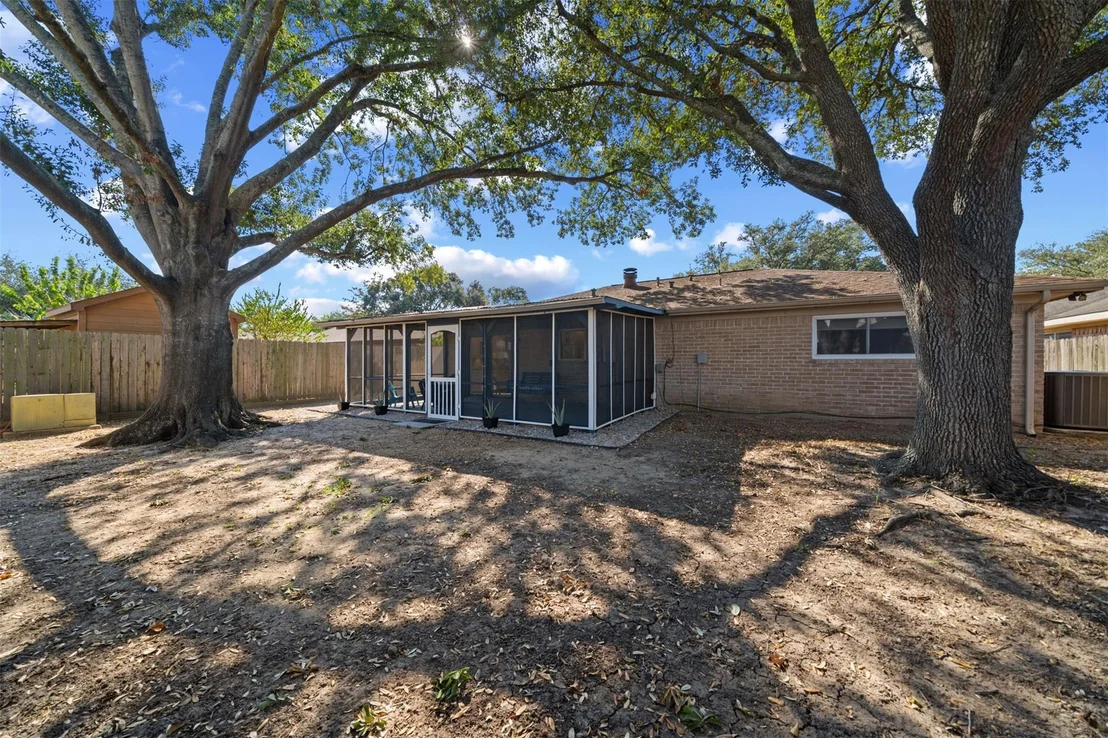 Photo of 2516 Village Circle Drive