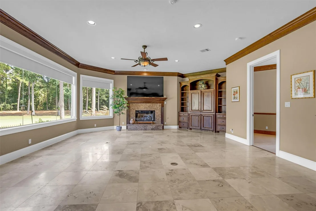 Photo of 348 W Pines Drive