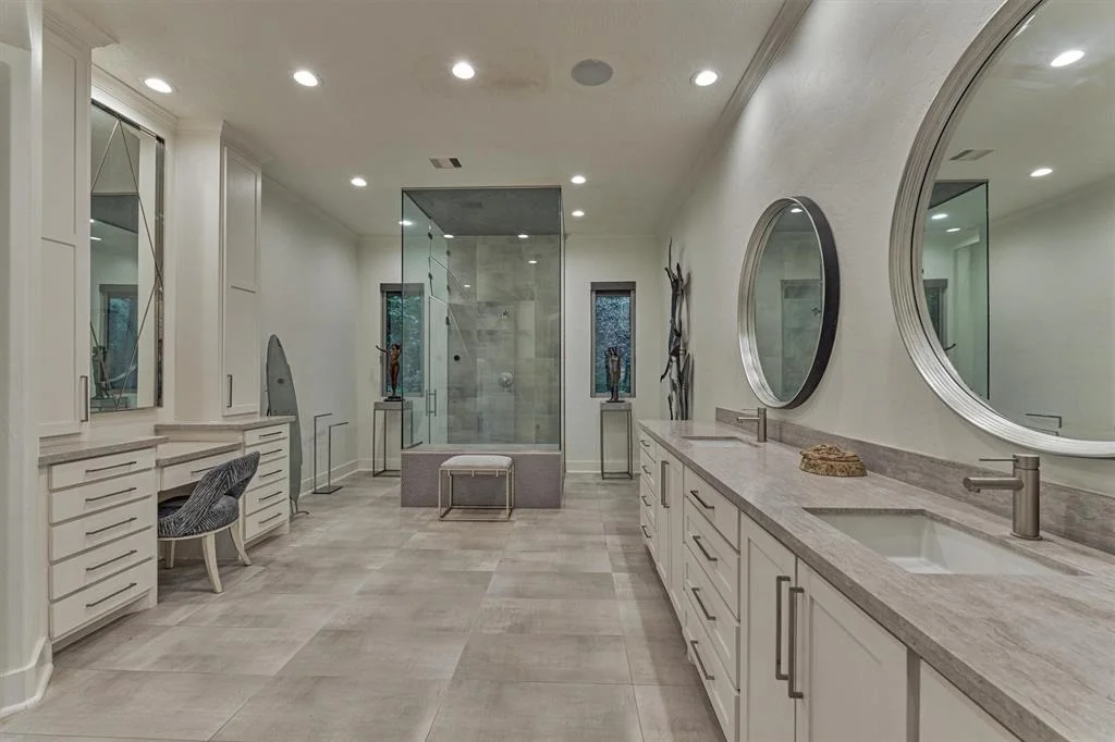 Photo of 134 Trinity Oaks Court
