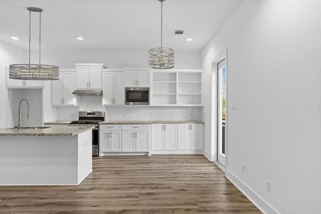 Photo of 5615 Savyon Drive