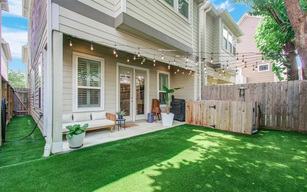 Photo of 4116 Drake Street