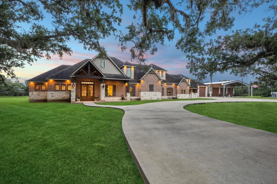Photo of 1255 Bronco Trail