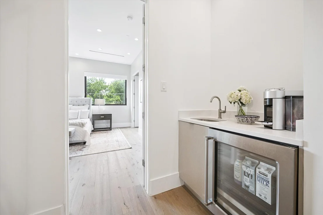 Photo of 1306 Willard Street