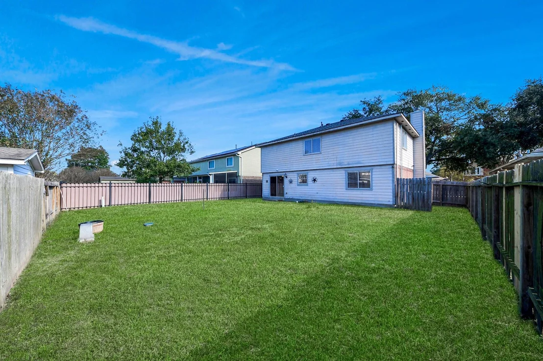 Photo of 18135 Gravenhurst Lane
