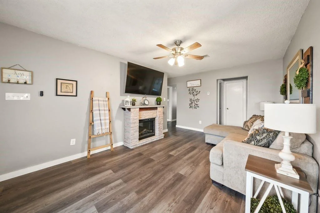Photo of 15025 Conroe Bay Boulevard