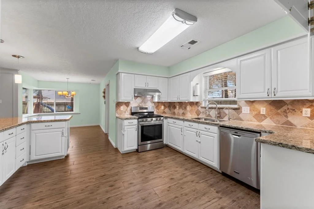Photo of 6511 Hickorycrest Drive