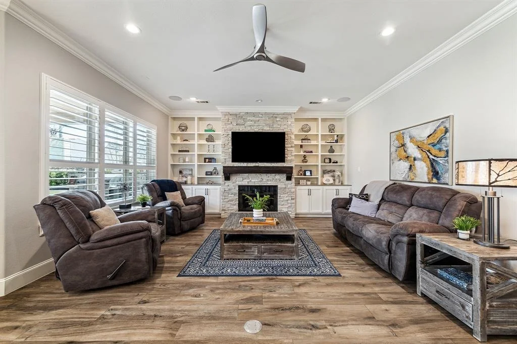 Photo of 16006 Broadwater Drive