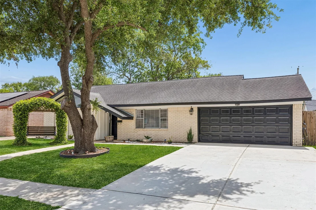 Photo of 5811 Birchmont Drive