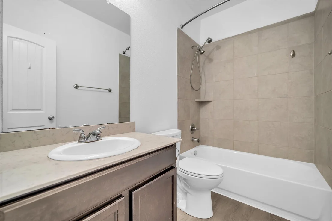 Photo of 4707 Waukegan Road