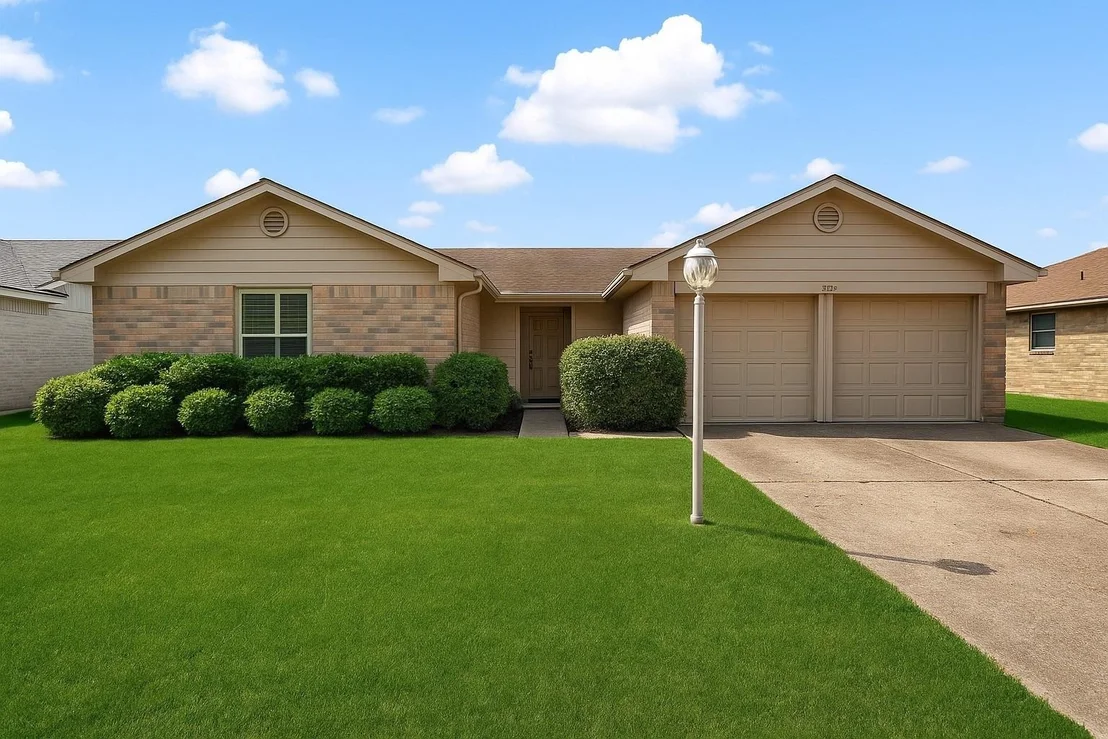 Photo of 19907 Lions Gate Drive