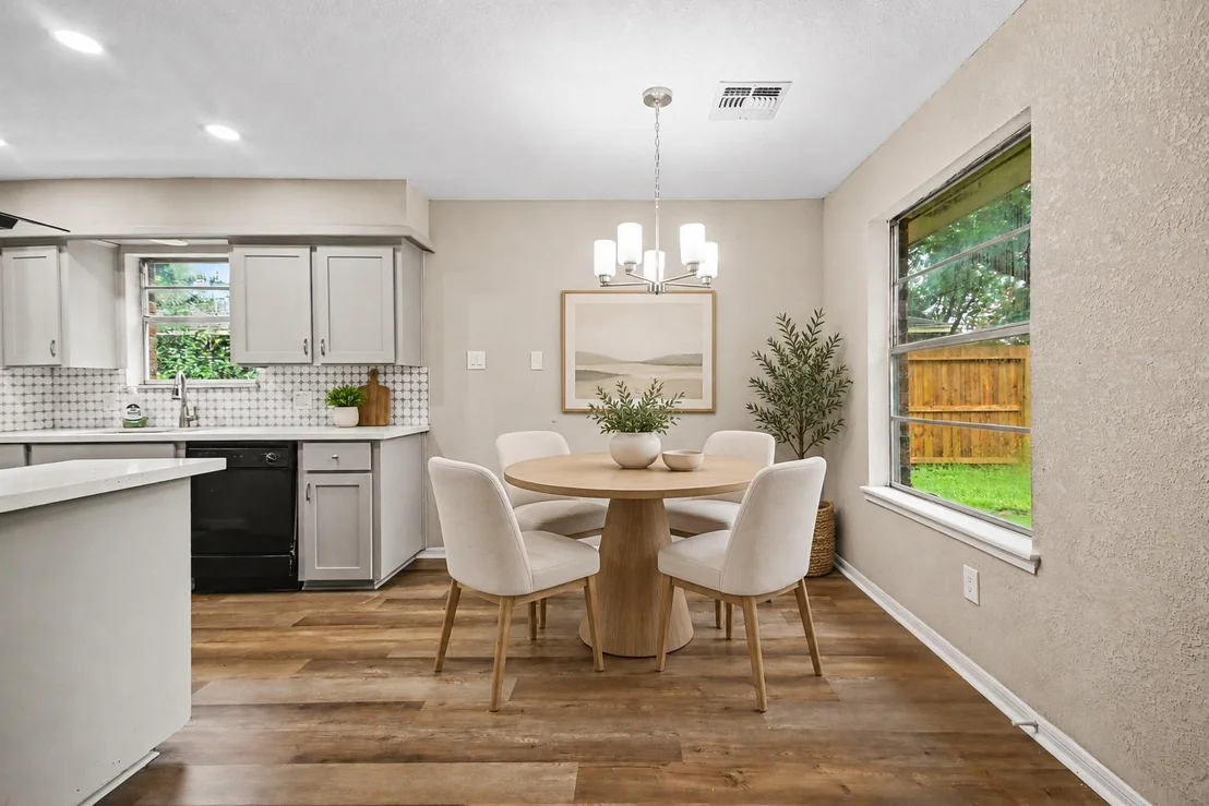 Photo of 3810 Clover Drive
