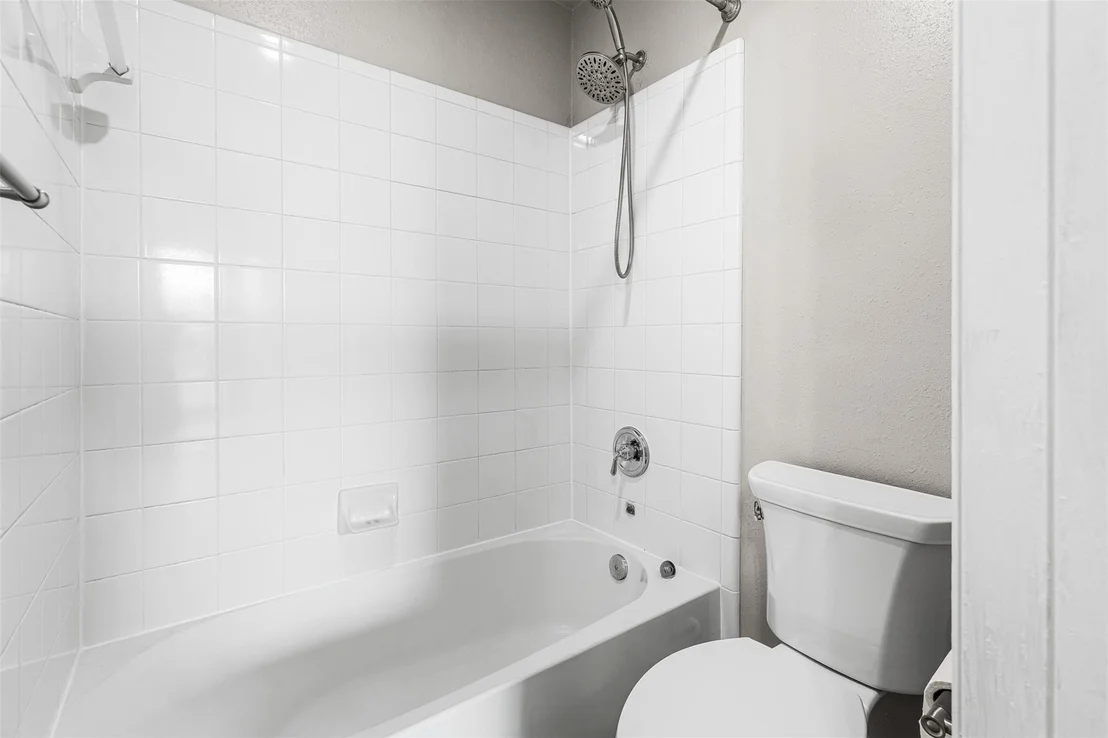Photo of 6703 Walnut Square