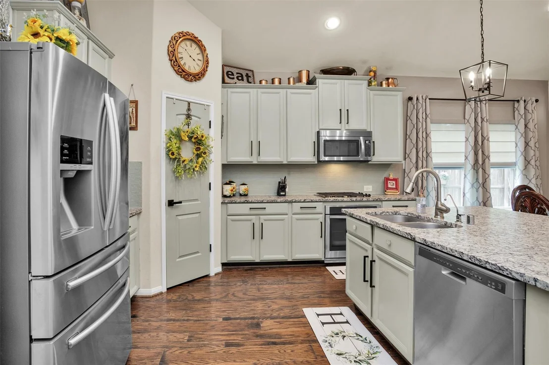 Photo of 7411 Lynnbrook Falls Lane