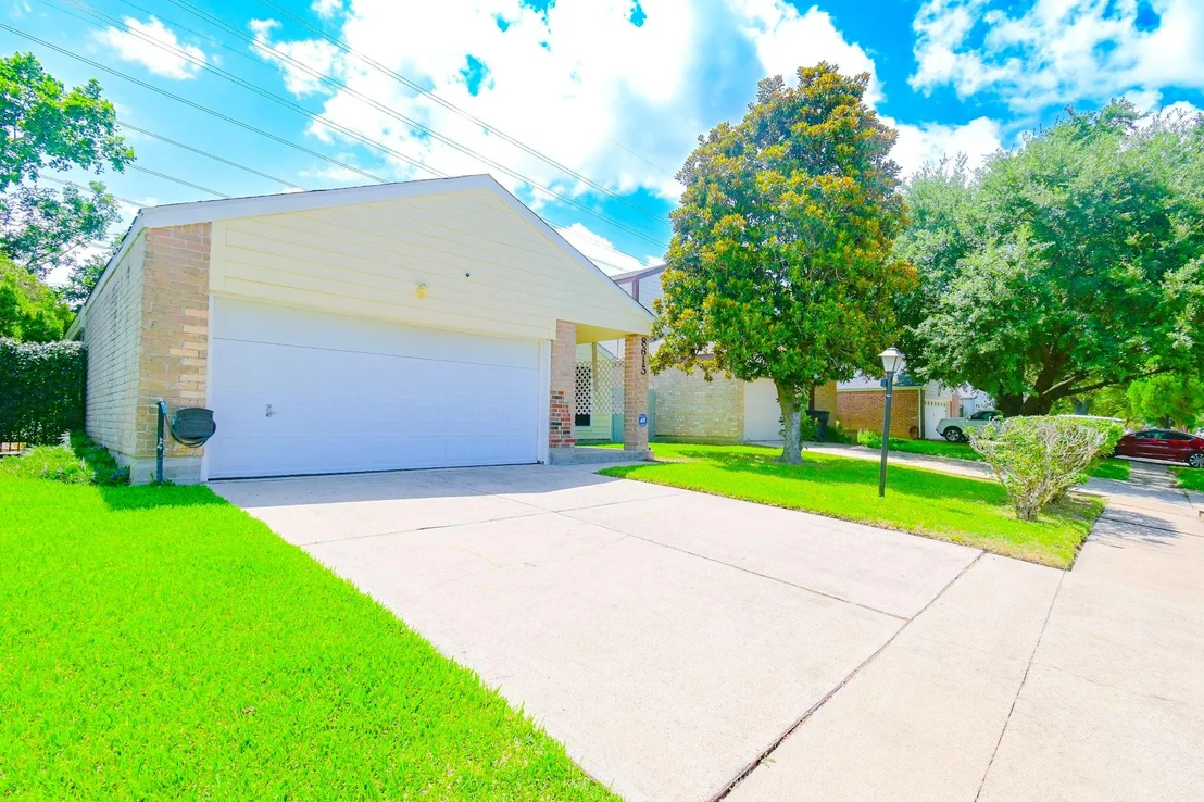 Photo of 8615 Belle Park Drive