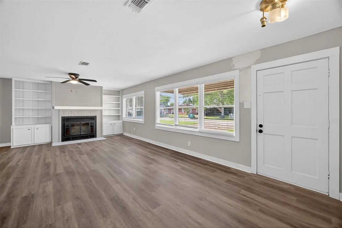 Photo of 920 Nottingham Drive