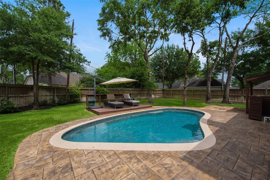 Photo of 24610 Gilbough Drive
