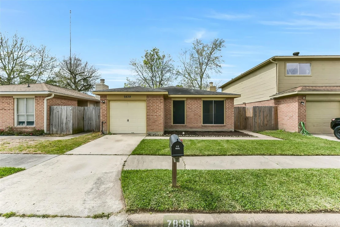 Photo of 7839 Greenedge Drive