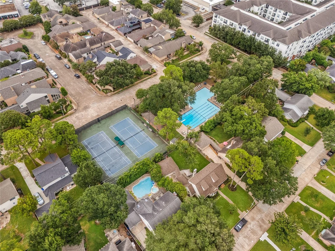 Photo of 14722 River Forest Drive