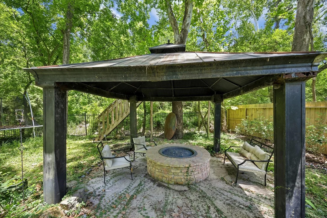 Photo of 6 Gessner Road