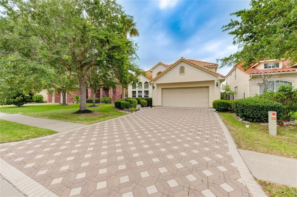 Photo of 14330 Ayers Rock Road