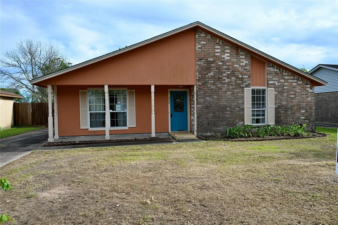 Photo of 252 Bastrop Street