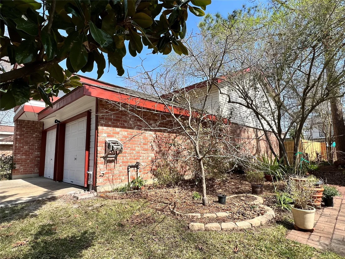 Photo of 7934 Bayou Forest Drive