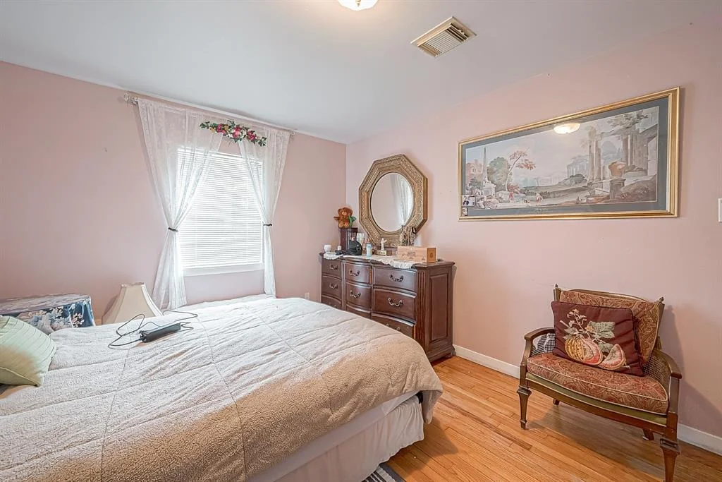 Photo of 2312 Suffolk Drive