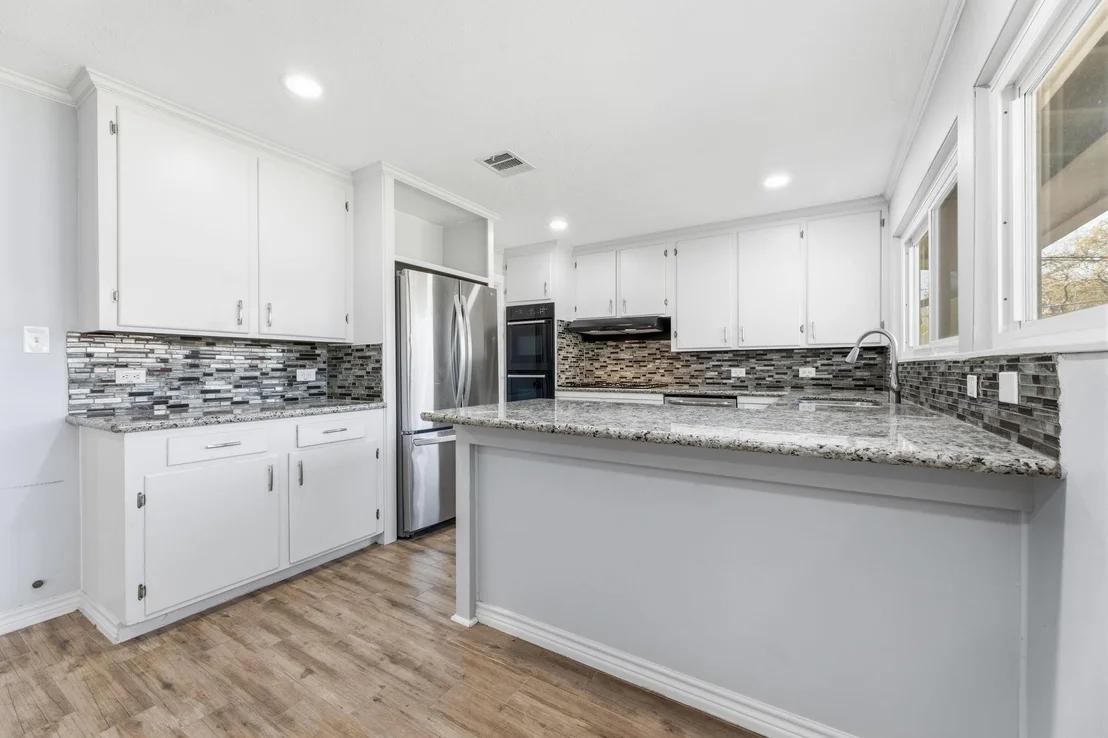 Photo of 9766 Westview Drive