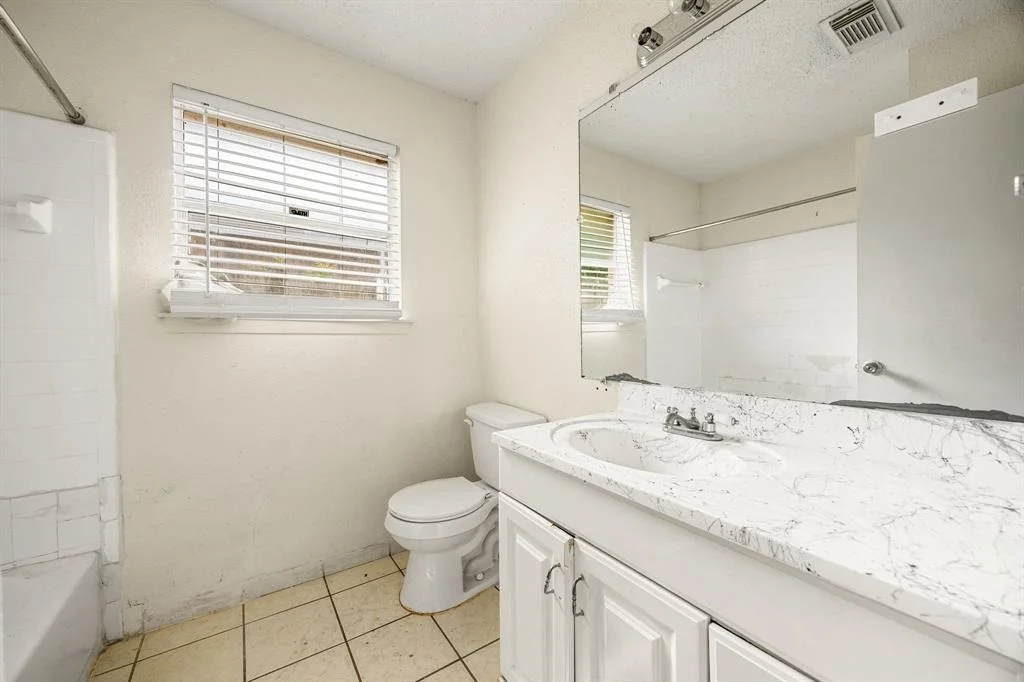 Photo of 18627 Spinney Lane Drive