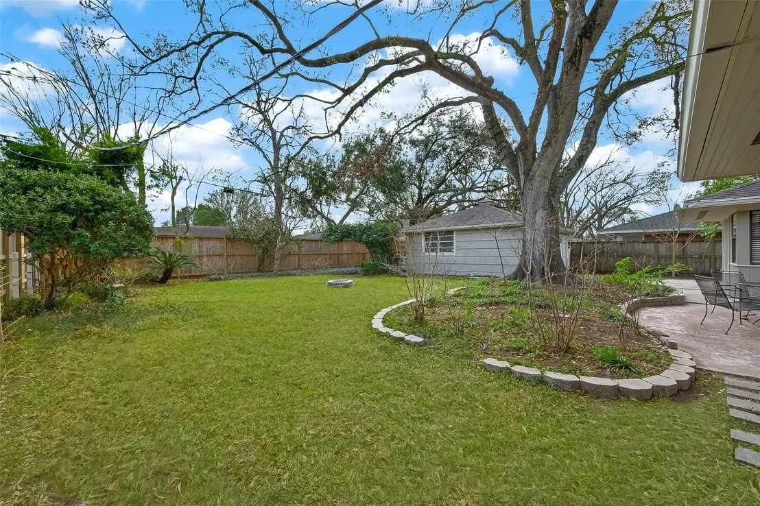 Photo of 4807 Creekbend Drive
