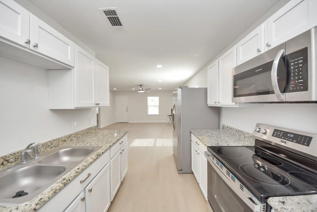 Photo of 16124 Brettwood Lane