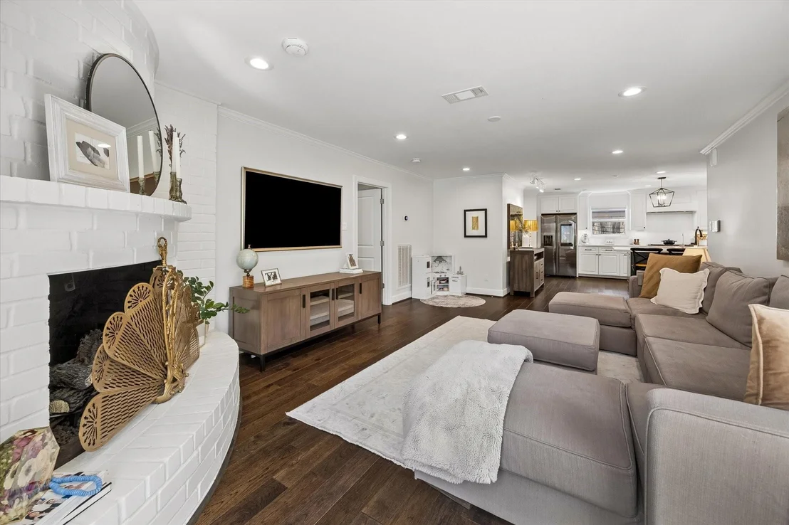 Photo of 215 Greenpark Drive