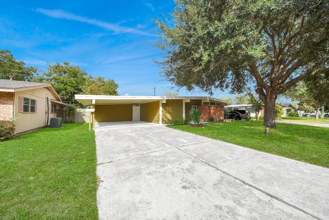 Photo of 5326 Heatherbrook Drive