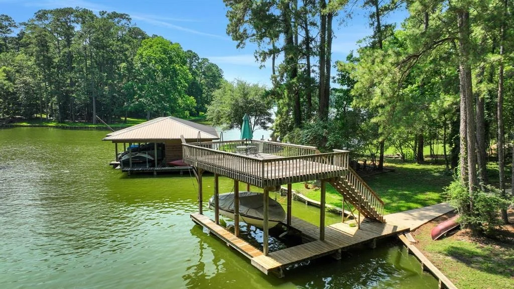 Photo of 1251 Lakeview Estates Drive