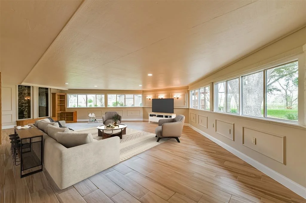 Photo of 407 Karlis Drive