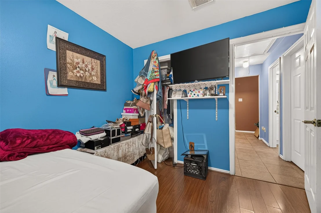 Photo of 3501 Riverside Drive
