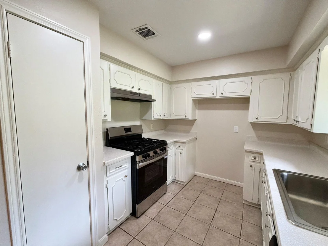 Photo of 3427 Dovie Drive